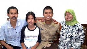 Cerita Anak Tukang Cukur Lulus Taruna Akmil TNI AD