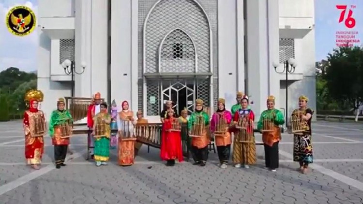 Gamelan Indonesia Sampai ke Negeri Orang Gamelan Indonesia Sampai ke Negeri Orang