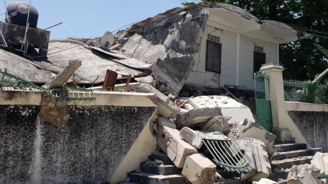 Peringatan tsunami usai gempa dengan Magnitudo 7.2 di kawasan barat Haiti dicabut.