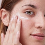 Sunscreen dengan Harga Terjangkau yang Efektif Melindungi Wajah, Memang Ada? Ini Daftarnya!