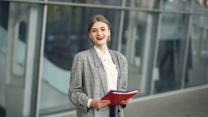 5 Hal yang Hanya Dilakukan Perempuan Kuat dan Mandiri, Mana yang Sering Kamu Lakukan?