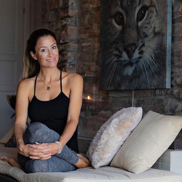 Selingkuh dengan David Beckham, Ini Foto Bugil Rebecca Loos di 'Playboy'