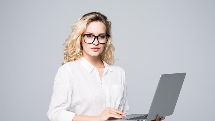 Queen Bee Syndrome, Saat Kamu Mengganggap Kehadiran Perempuan Lain Sebagai Ancaman