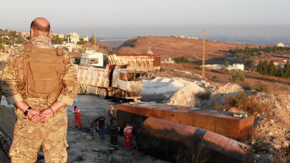 FOTO: Truk BBM Meledak di Lebanon, 20 Tewas 79 Terluka