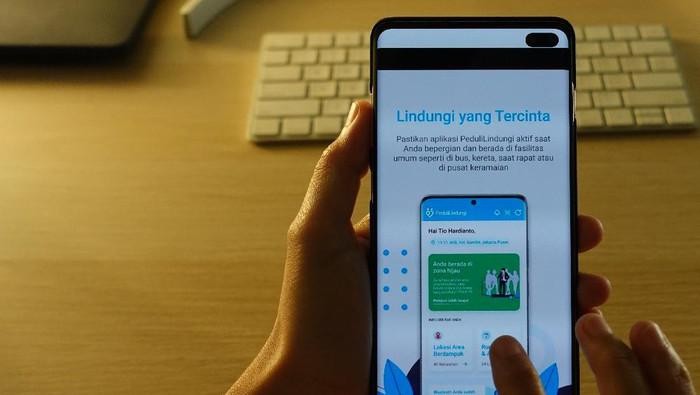 5 Alasan Penting Mengapa Kamu Perlu dan Harus Mengunduh Aplikasi 'Peduli Lindungi' di Smartphone