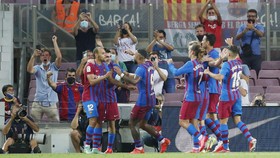 Hasil Liga Spanyol: Barcelona Menang, Braithwaite Gemilang