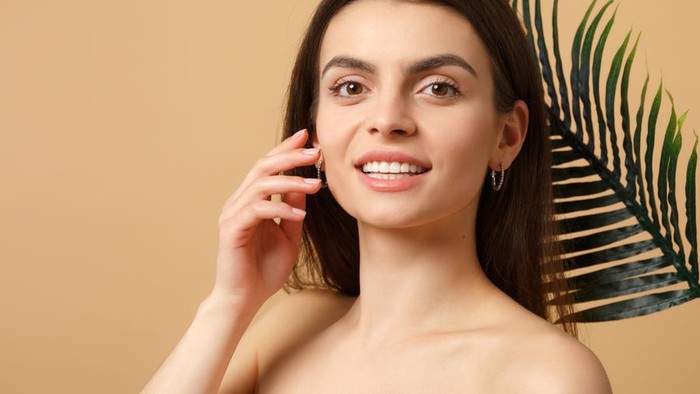 Cara agar memperlambat penuaan/Foto: Freepik/vidistudio