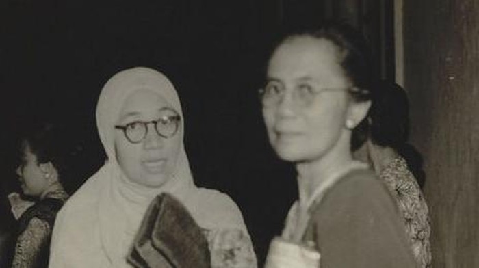 img-title Cerdas dan Peduli Kemajuan Perempuan