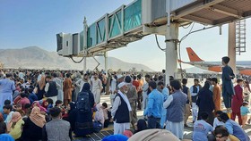 Daftar Negara Pulangkan Warga dari Afghanistan, AS hingga UEA