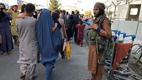 Perempuan Afghanistan Enggan Keluyuran Usai Taliban Berkuasa