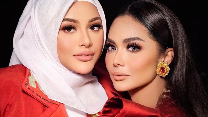 Gaya Aurel Hermansyah dan Krisdayanti di Video Klip This is Indonesia