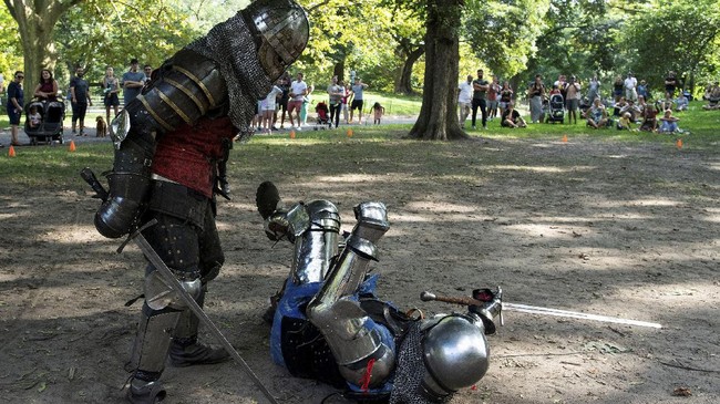 FOTO: Gladiator Gelut di Central Park