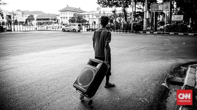 FOTO: Menepi Sejenak di Kota Tua hingga Kastel Batavia