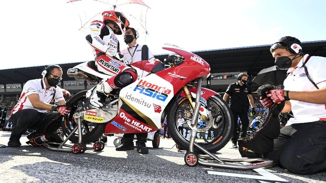 Pembalap Indonesia Andi Gilang dipastikan absen pada balapan Moto3 Inggris 2021 yang akan berlangsung di Sirkuit Silverstone, Minggu (29/8).