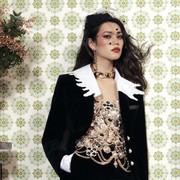 Dari Sepatu Boots Sampai Bando Mutiara! Ini Tren Aksesori yang Bisa Kamu Coba Berdasarkan Zodiak