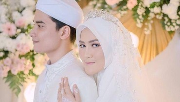 img-title Alvin Faiz Selingkuh dengan Henny Rahman Sebelum Cerai dari Larissa Chou?