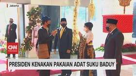 VIDEO: Presiden Gunakan Pakaian Adat Baduy