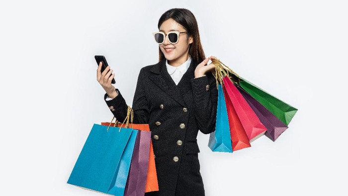 Mengenal Shopaholic, Kecanduan Belanja yang Jarang Disadari! Apakah Kamu Termasuk? Mengenal Shopaholic, Kecanduan Belanja yang Jarang Disadari! Apakah Kamu Termasuk?