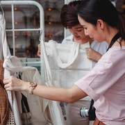 5 Cara Membeli Baju Preloved Agar Tetap Hemat dan Terhindar dari Pembelian Impulsif
