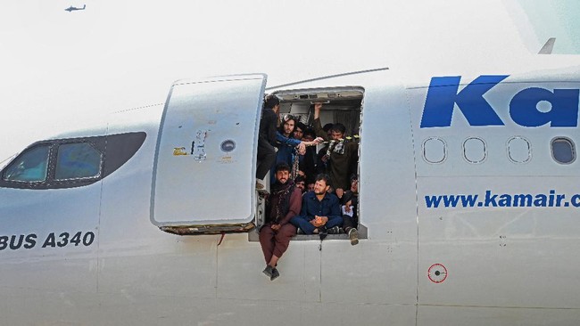 Uni Eropa menyiapkan pangkalan militer di Spanyol untuk menerima pengungsi Afghanistan.