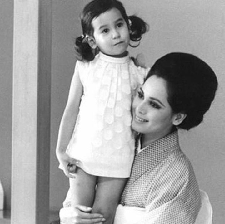 <p>Dewi melahirkan Kartika di Jepang pada 1967, Bunda. Kini, putri mungilnya itu sudah tumbuh menjadi seorang wanita hebat setelah mendirikan sebuah yayasan yakni Kartika Soekarno Foundation. (Foto: Instagram: @kartikasoekarnofoundationl)</p>