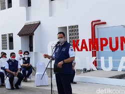 Anies Resmikan Kampung Susun Akuarium