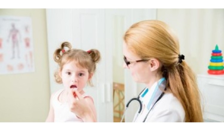 Selain menggunakan obat-obatan, Bunda bisa mengobati sariawan pada anak-anak dengan beberapa bahan yang mudah ditemui di rumah. Apa sajakah itu? Simak yuk.
