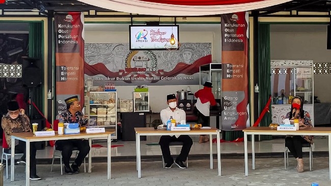 Kementerian Sosial bersama BNPT meluncurkan Wadah Akur Rukun Usaha Nurani Gelorakan (Warung) NKRI di Sentra Kreasi Atensi (SKA) Balai Tan Miyat, Bekasi.
