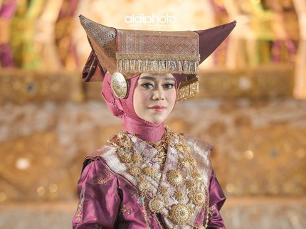7 Potret Lesti Kejora Menuju Pernikahan, dari Pengajian hingga Malam Bainai