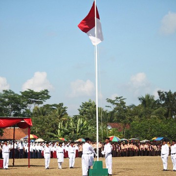 img-title Sempat Jadi Sorotan! 5 Kejadian Unik Ini Pernah Terjadi di Tanggal 17 Agustus, Kamu Masih Ingat?