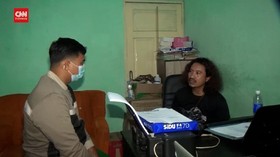VIDEO: Pelatih Paskibra di Gowa Ditangkap Curi HP