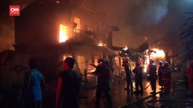 VIDEO: 12 Rumah Terbakar, Warga Batal Upacara Bendera