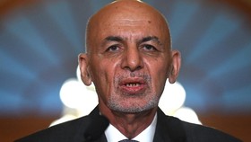 Minta Maaf, Eks Presiden Afghanistan Beri Alasan Kabur ke LN