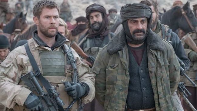 Bioskop Trans TV malam ini, Kamis (3/11), akan menayangkan 12 Strong (2018) pukul 21.45 WIB.