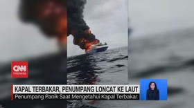 VIDEO: Gudang dan Kapal Terbakar, Penumpang Loncat ke Laut