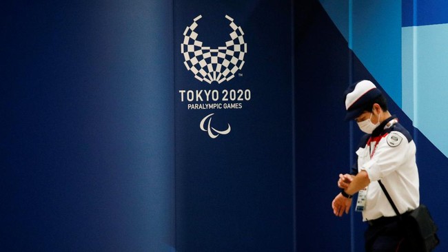 Atlet Indonesia yang sudah tiba di Jepang untuk mengikuti Paralimpiade Tokyo 2020 hanya bisa menjalani latihan ringan di Wisma Atlet.
