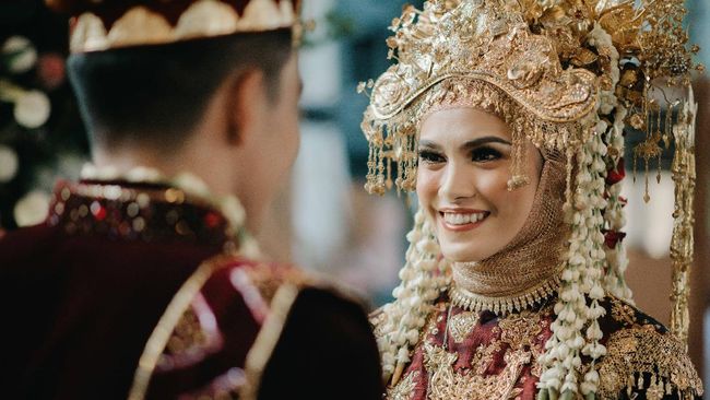 Mitos Atau Fakta Menolak Lamaran Laki Laki Bikin Perempuan Makin Jauh Jodoh Mitos Atau Fakta Menolak Lamaran Laki Laki Bikin Perempuan Makin Jauh Jodoh