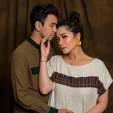 Bikin Merinding, Ini 5 Rumah Artis Indonesia yang Angker dan Menyeramkan