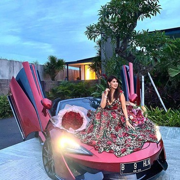 Isu Terseret Kasus Pencucian Uang, Intip 7 Gaya Hedon Helena Lim Crazy Rich PIK