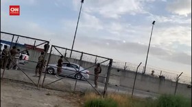VIDEO: Vlog Jurnalis CNN Dari Bandara Internasional Kabul