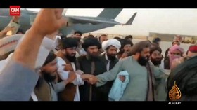 VIDEO: Detik-detik Kepulangan Pemimpin Taliban ke Afghanistan