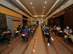 Hari Ini Kasus Positif Corona di RI Tambah 15.768, Meninggal 1.128