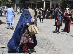 Taliban: Wanita Afghanistan Tak Boleh Pergi Jauh Kecuali Bersama Kerabat Laki