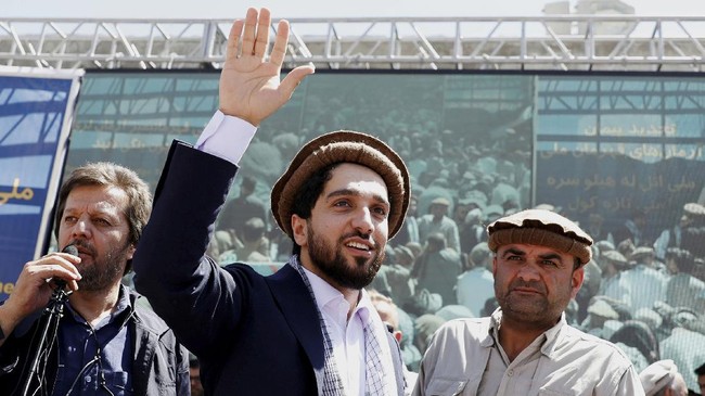 Ahmad Massoud, putra panglima mujahidin yang menentang Uni Soviet, Ahmad Shah Massoud siap melawan Taliban dari wilayahnya di Lembah Panjshir.