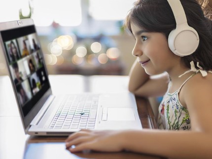 Cara Mute Zoom Saat Belajar Online di PC dan Smartphone, Gampang Bun