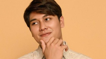 img-title Rizky Billar Umumkan HP Hilang, Isi dan Nomor Dikhawatirkan