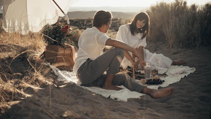 Nggak Perlu Berlebihan, 4 Ide Kencan Pertama Ini Gratis tapi Tetap Menyenangkan kok! Siap Mencobanya?