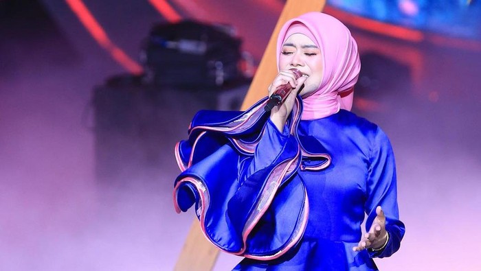 Kisah Lesti Kejora Jadi Penyanyi Sukses di Usia Muda, Bermula Panggung Kecil dan Ungkap Ayah Jadi ART!