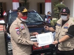 Panen Kritik, Gubernur Sumbar Serahkan Mobil Dinas Baru ke Satgas COVID