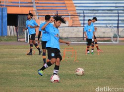 Jebolan Garuda Select Digaet Persis, Persela Maksimalkan Pemain Akademi